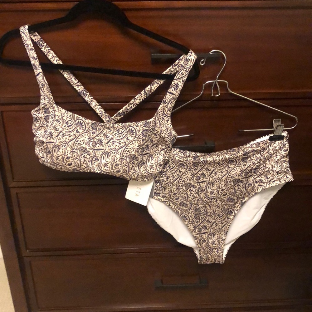 Athleta Batik bikini - set with top and bottom